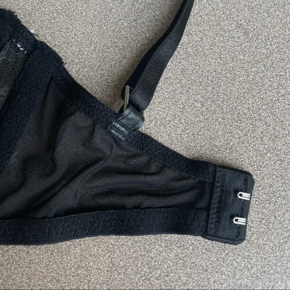 Nothing - Picture 6 of 16